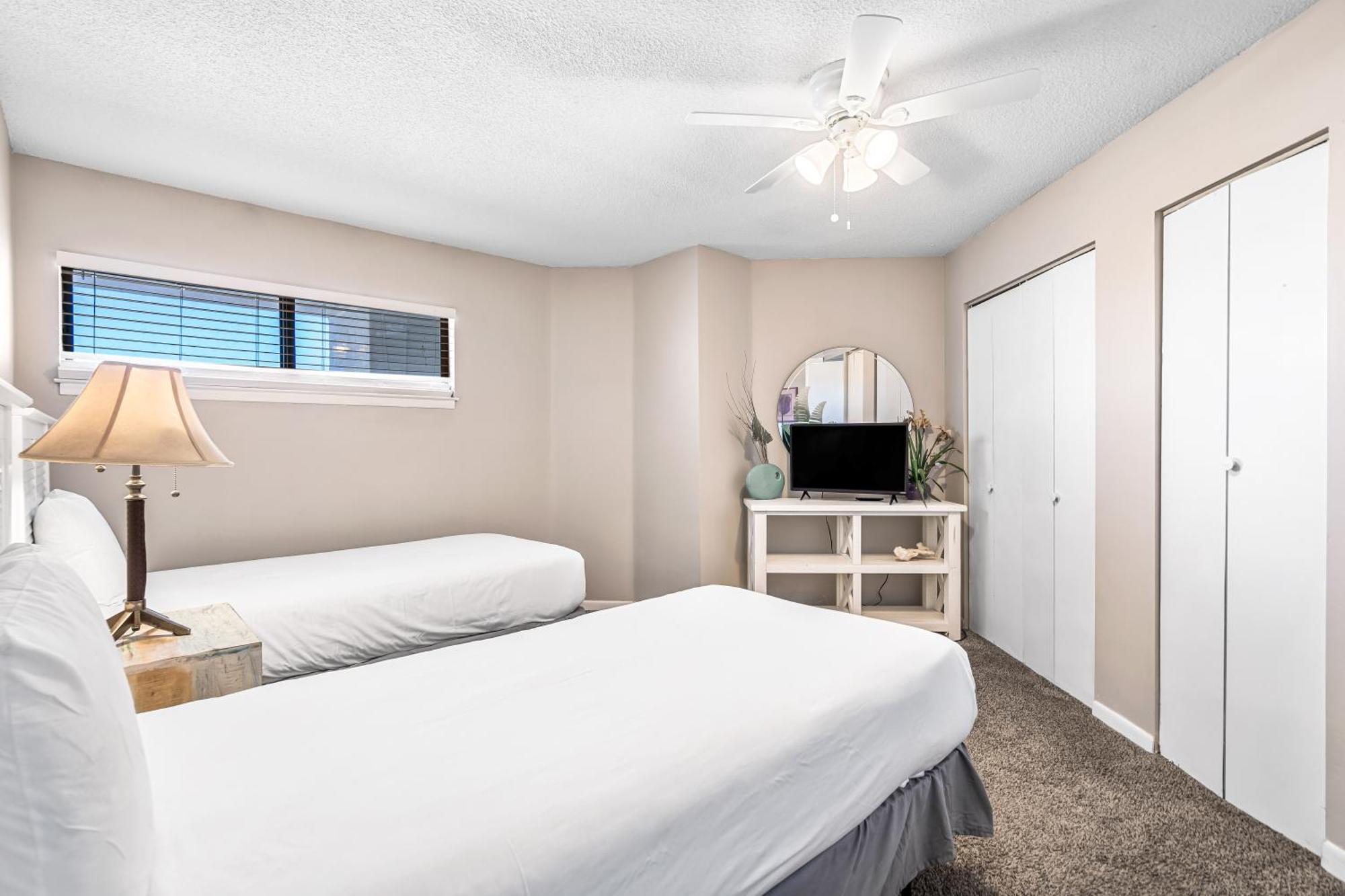 Aquavista Beach Resort By Sand Seeker Vacations Panama City Beach Pokoj fotografie