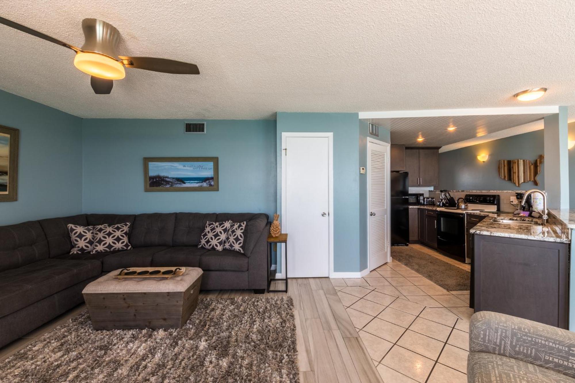 Aquavista Beach Resort By Sand Seeker Vacations Panama City Beach Pokoj fotografie